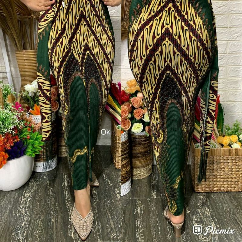 KAMEN JADI PLISKET+SELENDANG