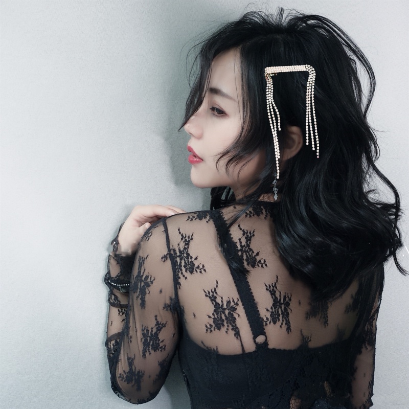 Jepit Rambut Model Rumbai Aksen Berlian Imitasi Gaya Korea Untuk Wanita