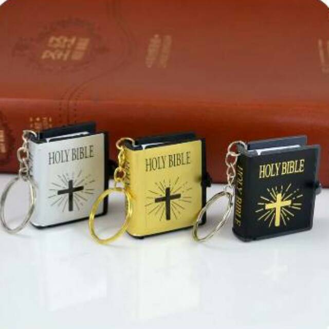 Gantungan kunci alkitab mini