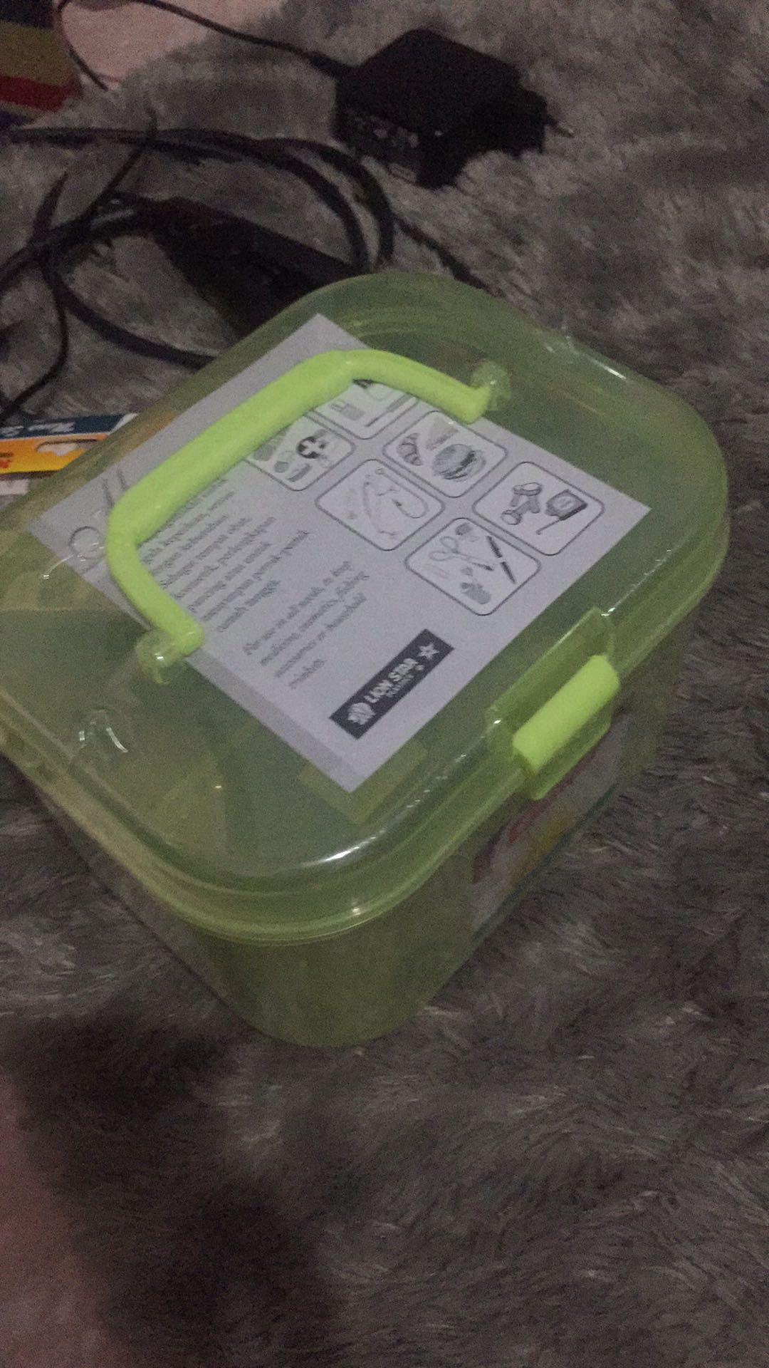 Kotak Serba Guna / Persona Case 004