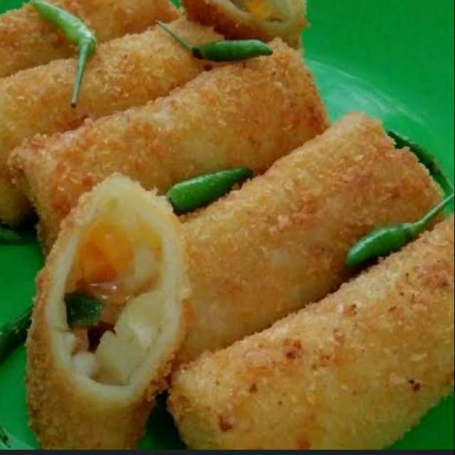 

RISOLES AYAM SAYURAN - ISI 6 PCS