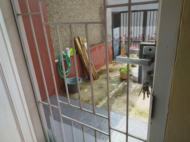 Ls Sambungan Keran Plastik Irit Air Hingga 50% 15×6.4×2.5 Cm