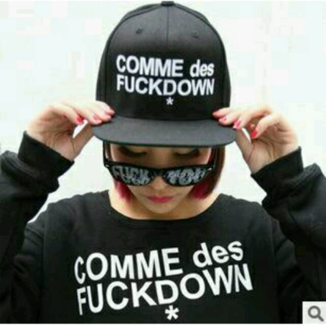 TOPI SNAPBACK COMME DES FUCKDOWN