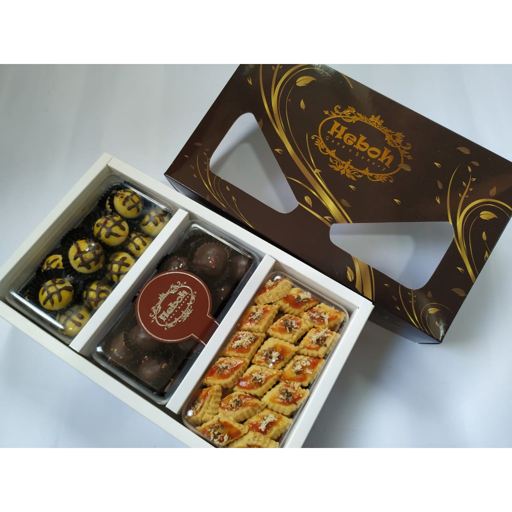 

Paket Q Kue Kering Lebaran Premium Isi 3 Toples By Heboh Cookies