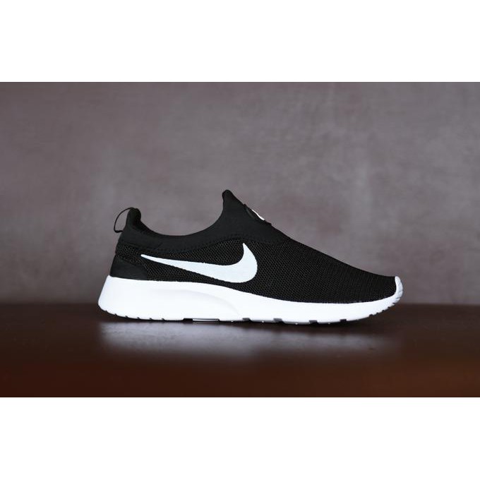 Sepatu Sport Santai Nike Kaishi Run Slip On Slop Tanpa Tali - Hitam