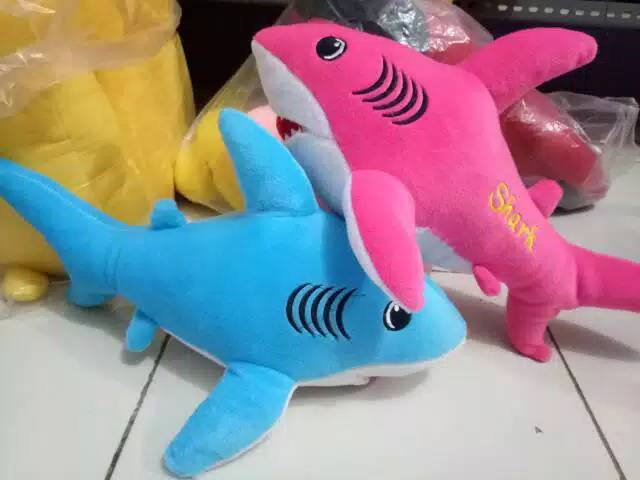 Boneka baby shark size:L