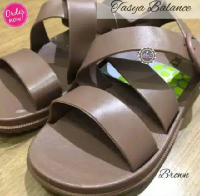 Sandal Gladiator Tali Silang 3613 (import)