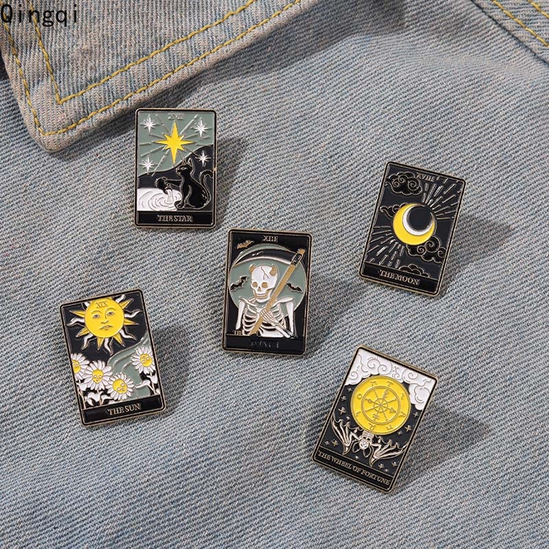 Bros Pin Enamel Desain Kartun Matahari Bulan Bintang Kerangka Gaya Punk Untuk Pakaian