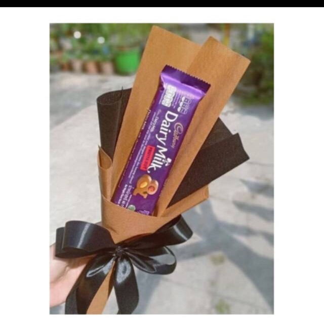 Bucket coklat/ bucket silverqueen lagi promo Buket anniv / hadiah anniv pacar / hadiah murah