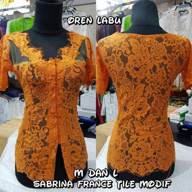 Jual Kebaya Bali grosir Kebaya Adat Bali Sabrina France Tile Modif Oren