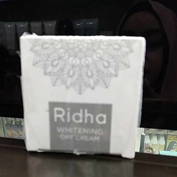 Ridha whitening day cream