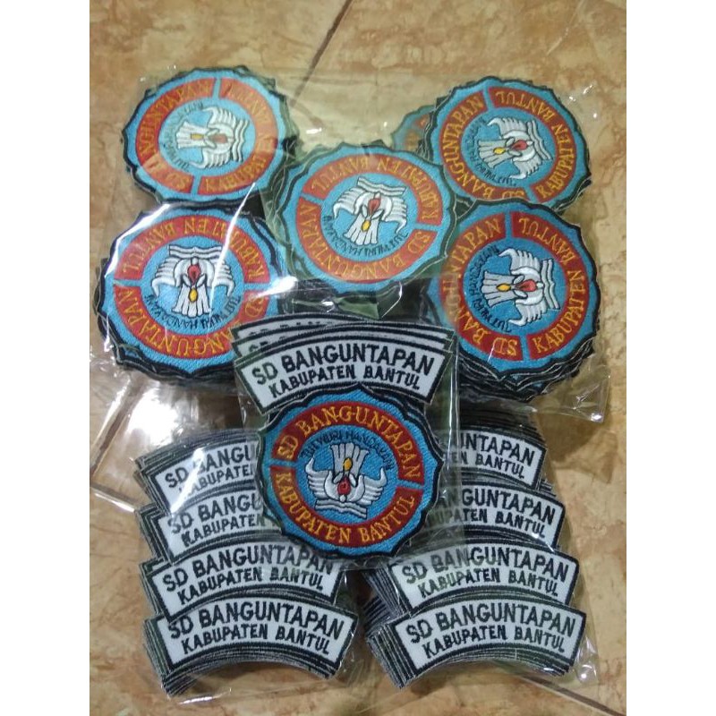 

emblem bordir name tag satuan