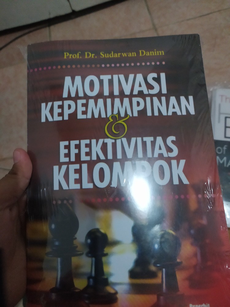 Motivasi Kepemimpinan Dan Efektivitas Kelompok