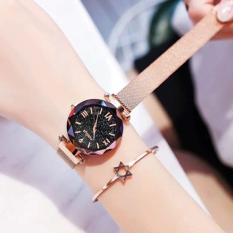 Jam Tangan Wanita Fashion Baru Diamond Rantai Magnet Strap Women Analog (FREE BOX)