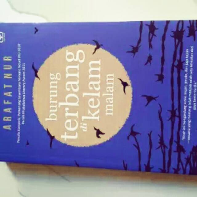 Burung Terbang di kelam malam l arafat nur