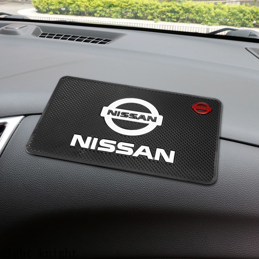 Non-slip Mat Dashboard Mobil Tikar Lengket untuk Nissan logo Qashqai J10 J11 X-Trail t32 Tiida Almera Teana