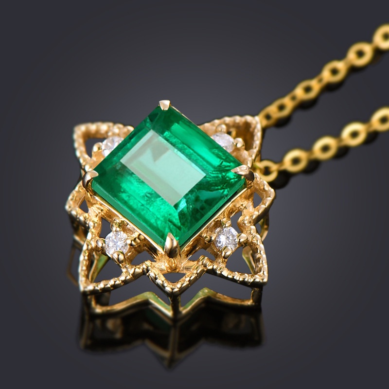 [Ready Stock]Fashion New Inlaid Color Gemstone Pendant Plated 18K Gold Necklace