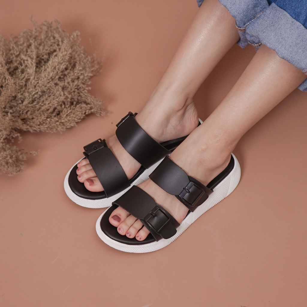 Sara Sara JEAN Sendal Slop Wanita Kekinian Selop Wanita Hak Flatform Gesper Sol Karet Terbaru