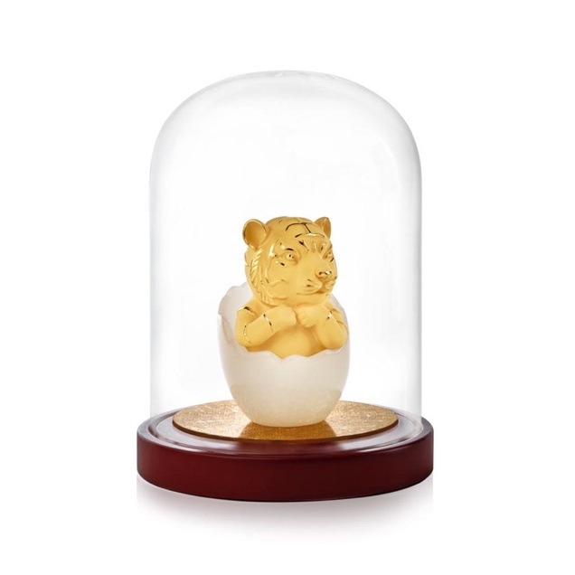 Patung Gold Pated Shio Macan