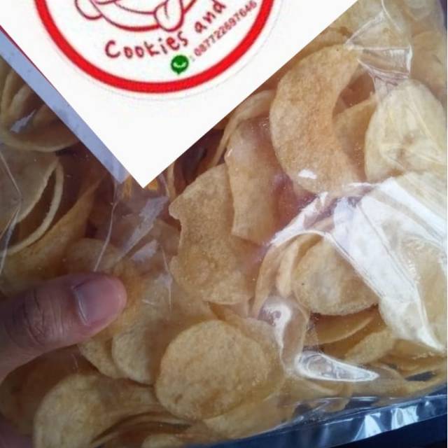 

Keripik Kentang/KERIPIK KENTANG RENYAH/KERIPIK MANOHARA/KERIPIK ASIN/CHITATO/KERIPIK CHITATO