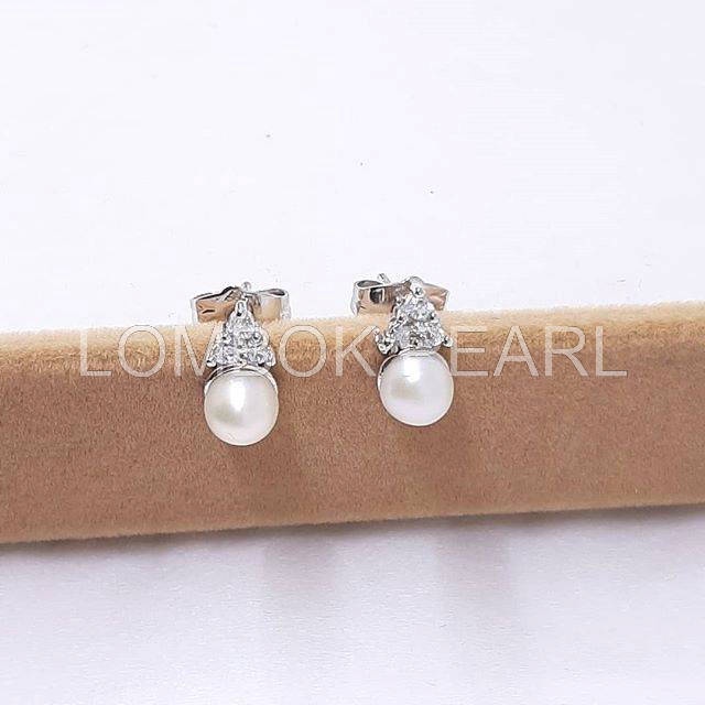 Giwang Tusuk Mutiara Air Tawar Asli