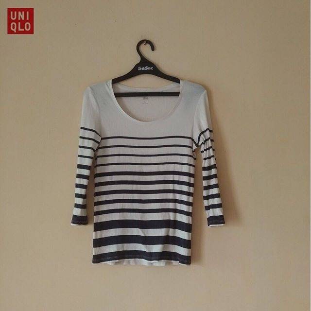 Kaos stripe uniqlo second