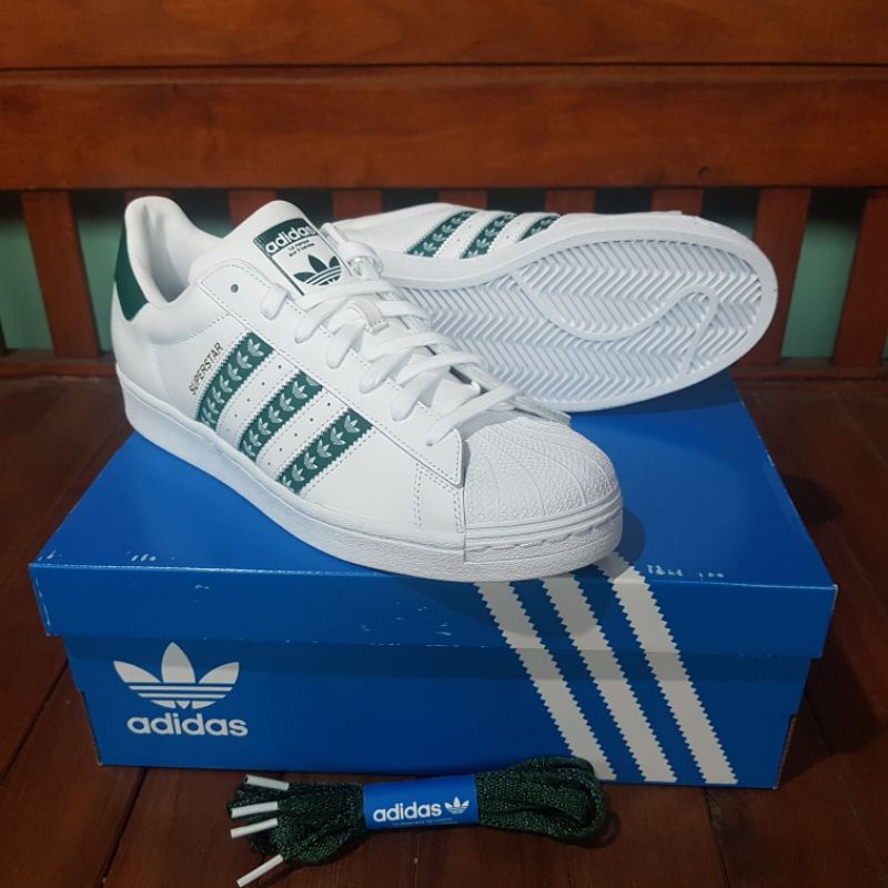 Sepatu Sneaker Casual Adidas Superstar Original (FZ1968)