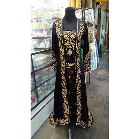 kebaya Kutubaru/kebaya bludru/kebaya pengantin