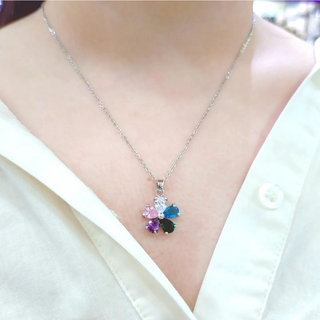 Aksesoris wanita Kalung titanium bunga daisy pelangi anti karat import