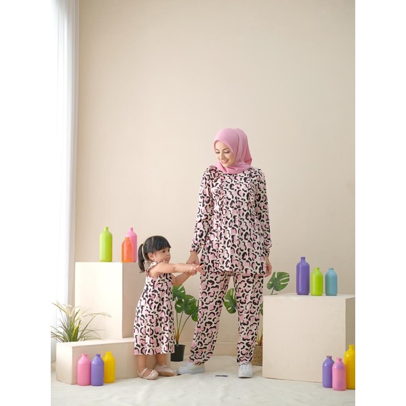 Ounadoutfit dress cow anak perempuan motif lucu nyaman / dress anak perempuan motif hewan / baju main anak perempuan / dress anak rayon motif