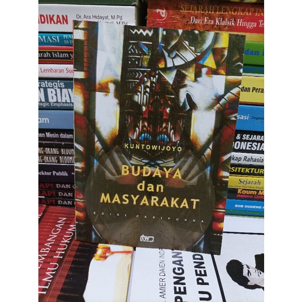 BUDAYA DAN MASYARAKAT kuntowijoyo
