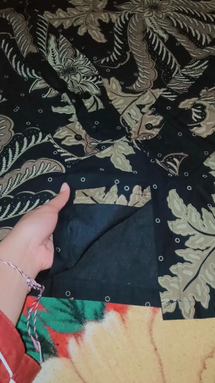 Godongan Ireng Kemeja Batik Pria Lengan Pendek Lapis Furing Katun Primisima Batik Solo