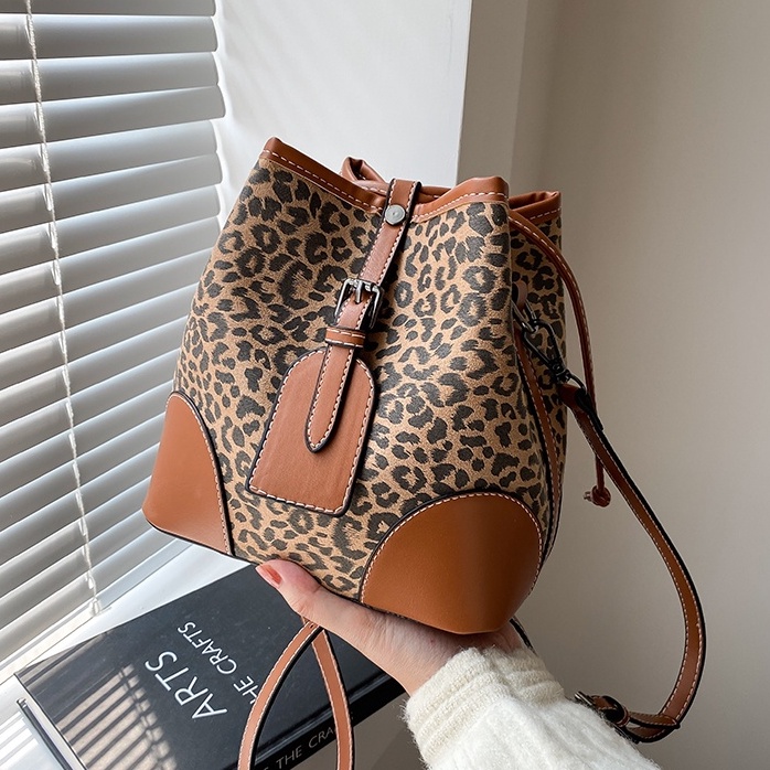 (2Pc Bisa 1Kg)GTBI998875568  New Arrival  !!!  Tas Selempang  Tas Wanita Import  Premium Terbaru