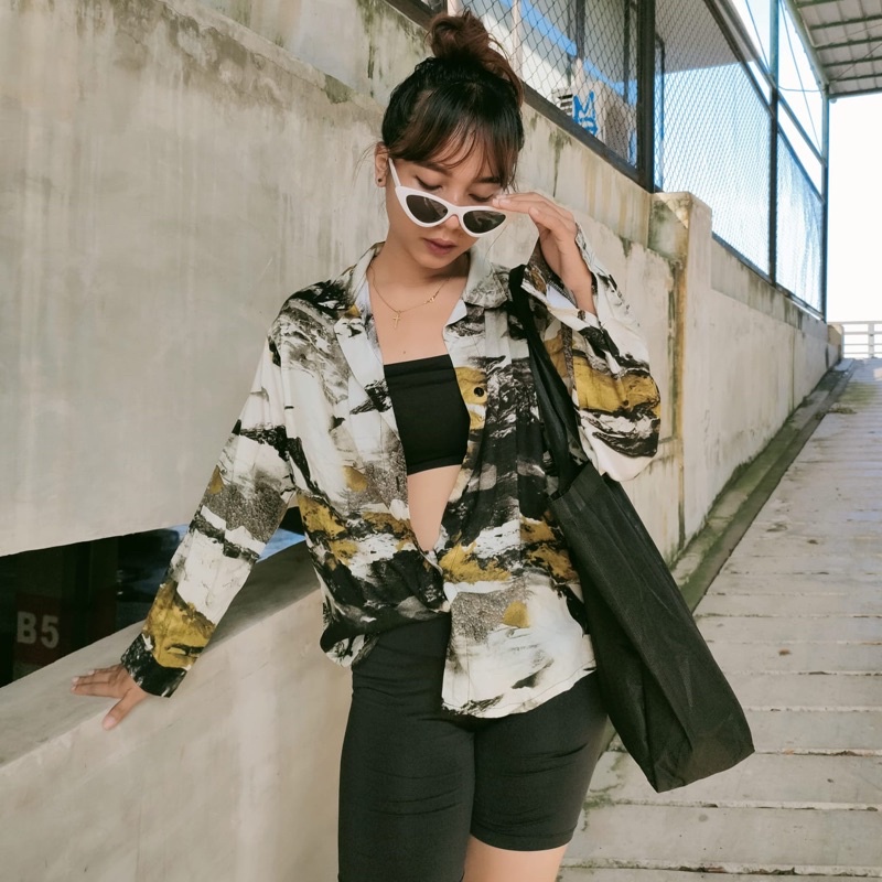 Weijia  Fashion Kem Wanita Lengan Panjang Terbaru / KEMEJA CROP PRINT ABSTRAK / Ootd Kekinian