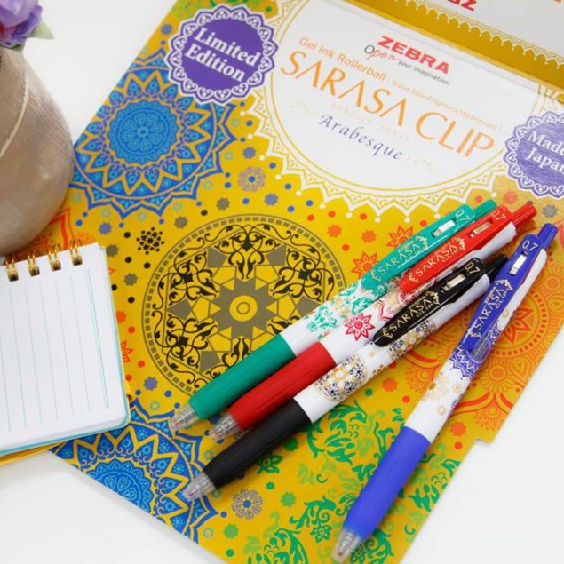 

Pulpen Gel Sarasa Arabesque Limited Edition