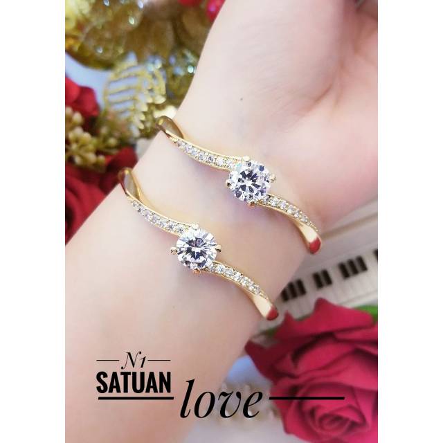 GELANG TITANIUM LAPIS EMAS18K