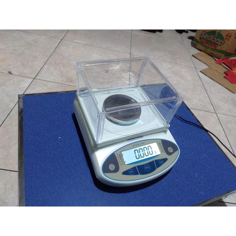 Timbangan Analitik Balance 300g x 0.001g