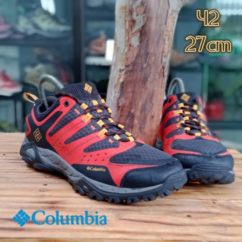 Sepatu hiking treking gunung Columbia techlyte outdry waterproof original second