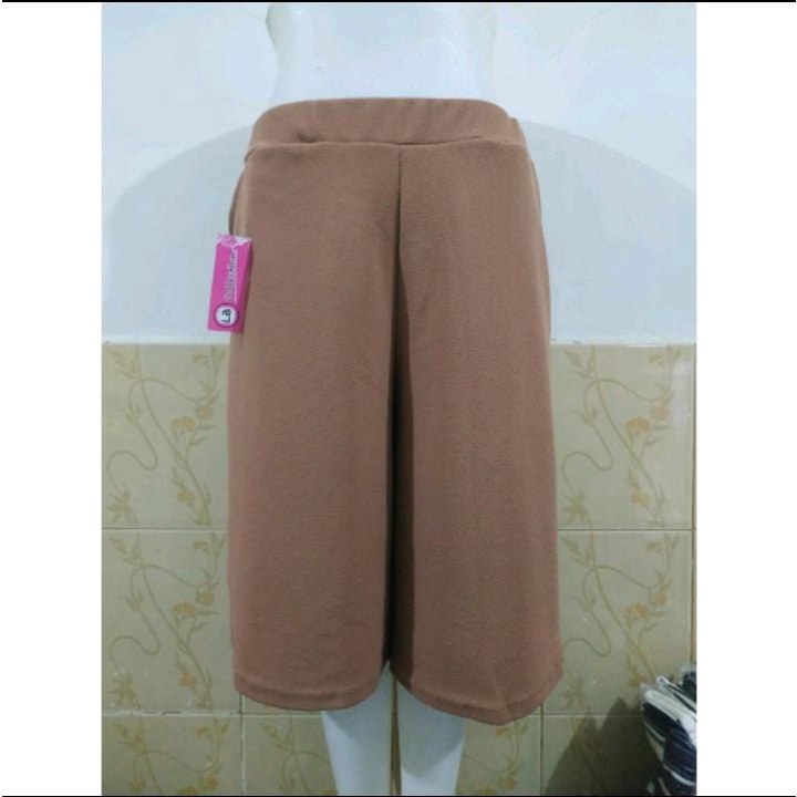 [[ NEW ]] KULOT PENDEK CREP TANGGUNG 7/8 CELANA WANITA POLOS