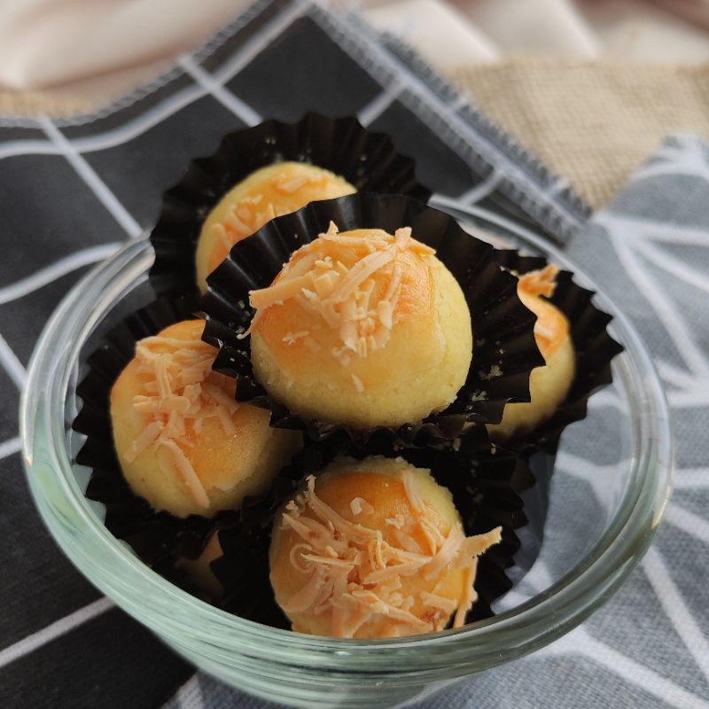 

Kue kering lebaran nastar keju