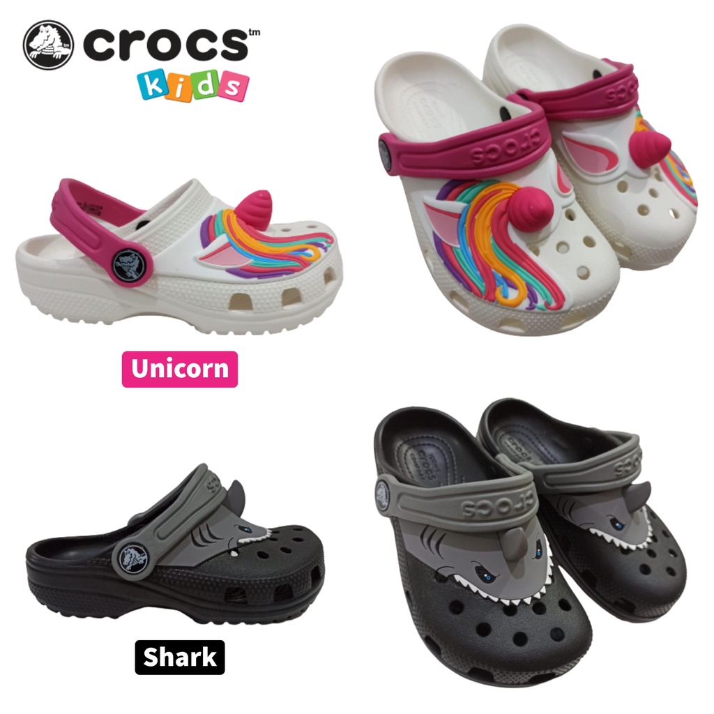 Crocs Anak / Crocs / Crocs 3D / Crocs Shark / Crocs Unicorn / Crocs Anak laki laki / Crocs Anak Perempuan / Crocs kids / Sepatu Anak / Sandal Anak / Sepatu Sandal Anak / Sepatu Sendal Anak / Crocs Ponny / Sandal Karakter 3D / Crocs Fun Lab