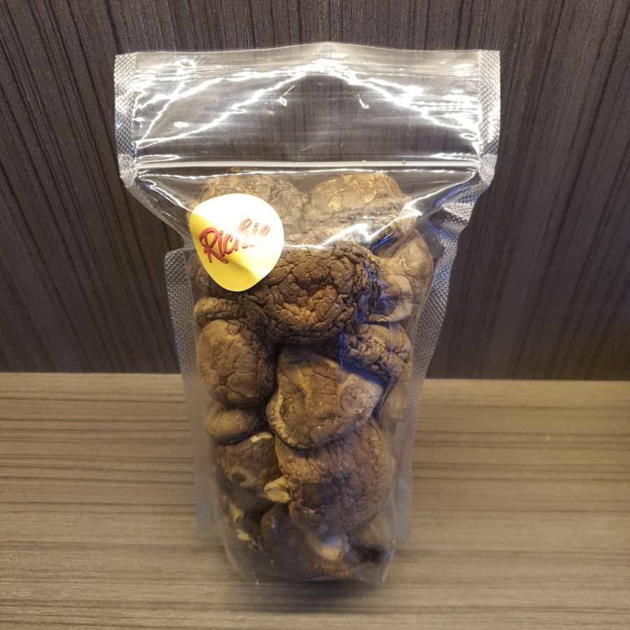 

Richie Jamur Shitake ( Hioko ) Shitake Mushroom Kering Dried 100 Gr