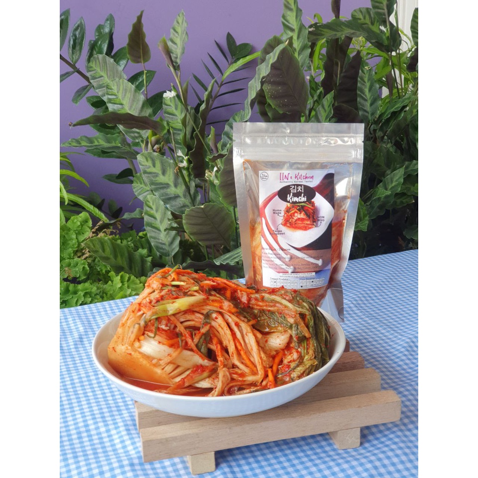 

KIMCHI - Jajanan Khas KOREA Dengan Rasa AUTHENTIC 100% HALAL