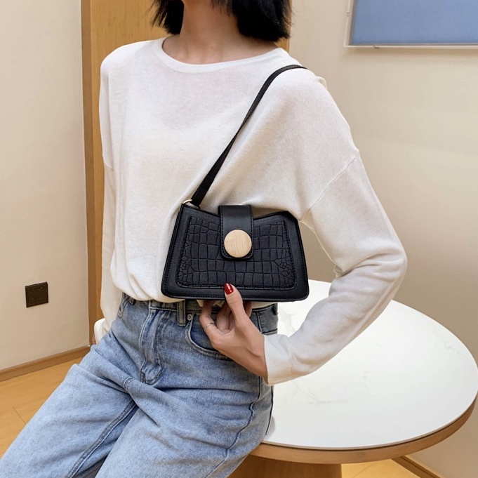 OVERFLOWS.ID Tas Wanita Model Selempang Ala Korea Murah Lucu Sling Bag Import Bahan Croco