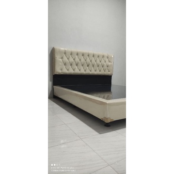 DIVAN DIPAN TEMPAT TIDUR SANDARAN MINIMALIS KANCING 180x200