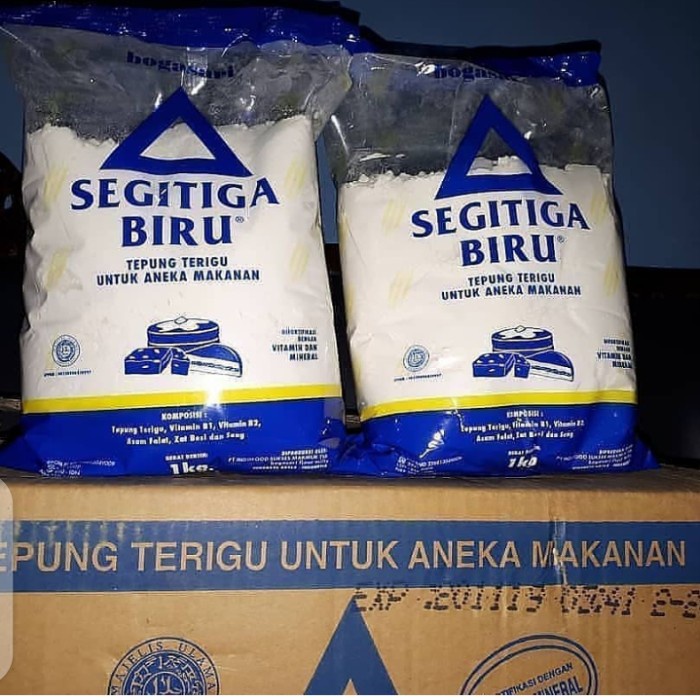 

tepung terigu segitiga biru 1 kg