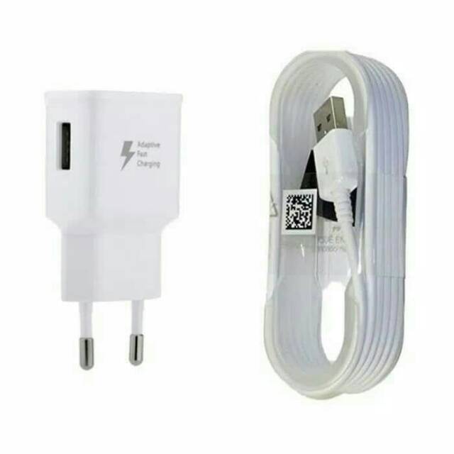 Travel Adapter Samsung Fast Charging 15 W - Putih