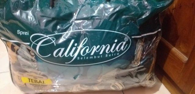 Bedcover California 160 X 200 New Motif ( Queen Size ) Katun Selembut Sutra Kualitas Premium