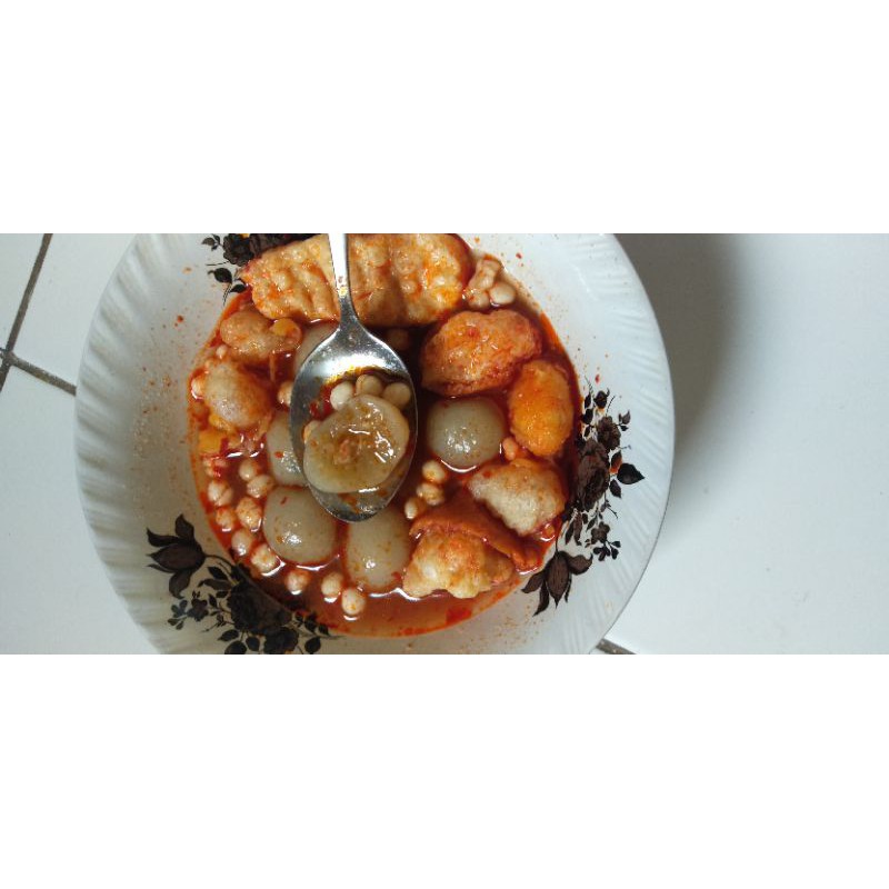 

cilok kuah kumplit