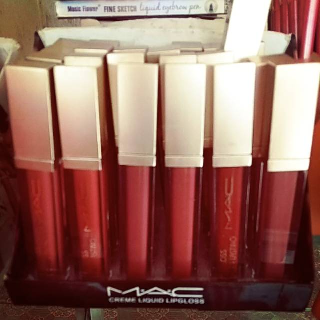 Lipstik matte revlon